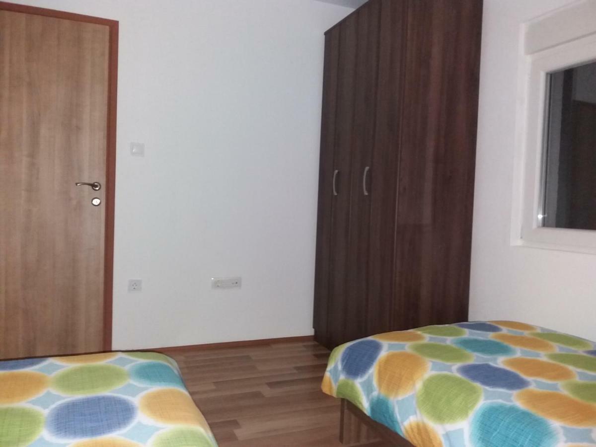 Apartments Mirkovic 采蒂涅 外观 照片